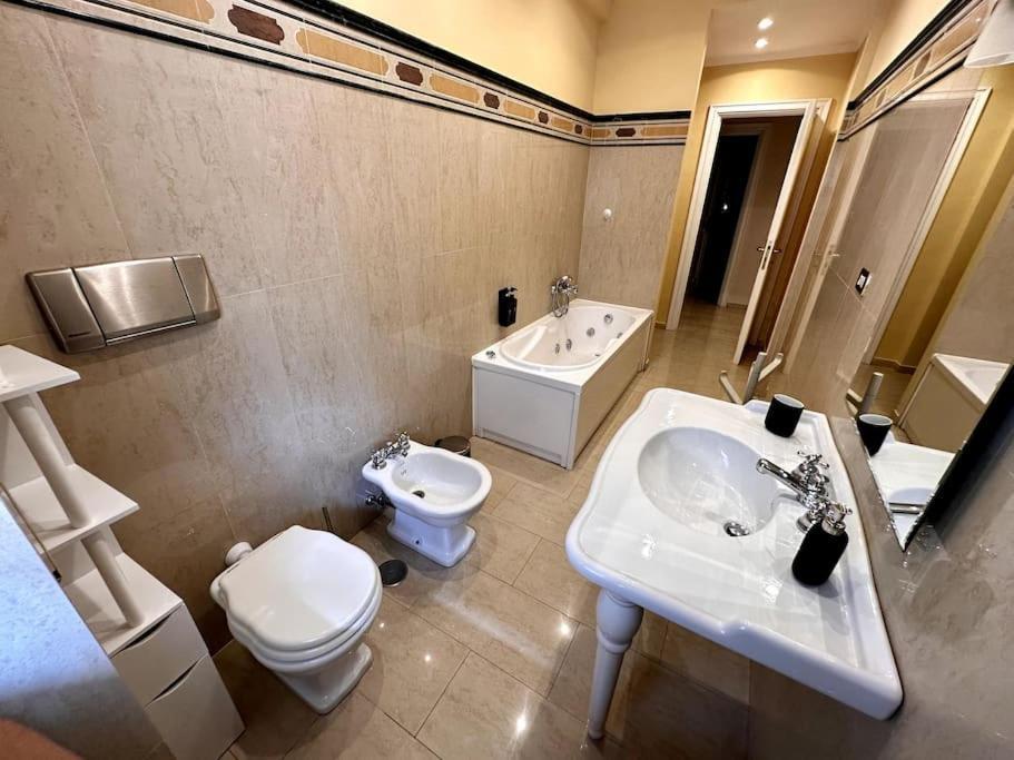 Luxurious Flat Close To The Vatican/Metro Rome Exterior photo